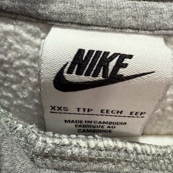 Nike Women’s Gray Hoodie - Picture 3 of 3